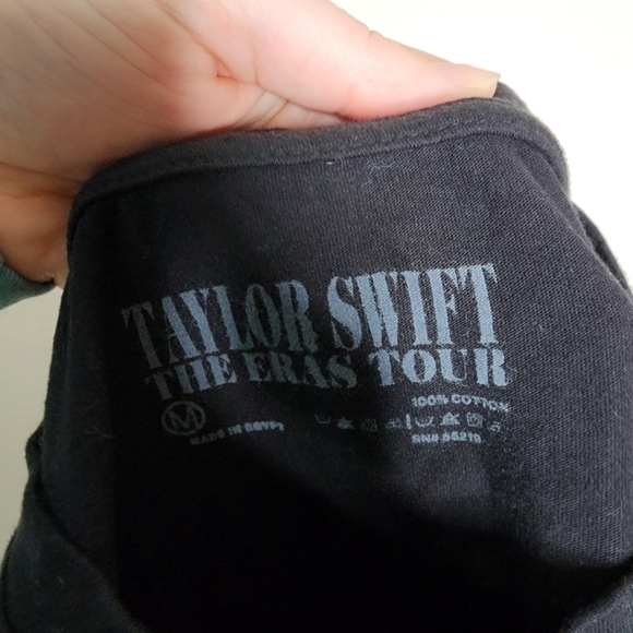 Taylor Swift Eras Tour Black Tee M - Picture 5 of 5